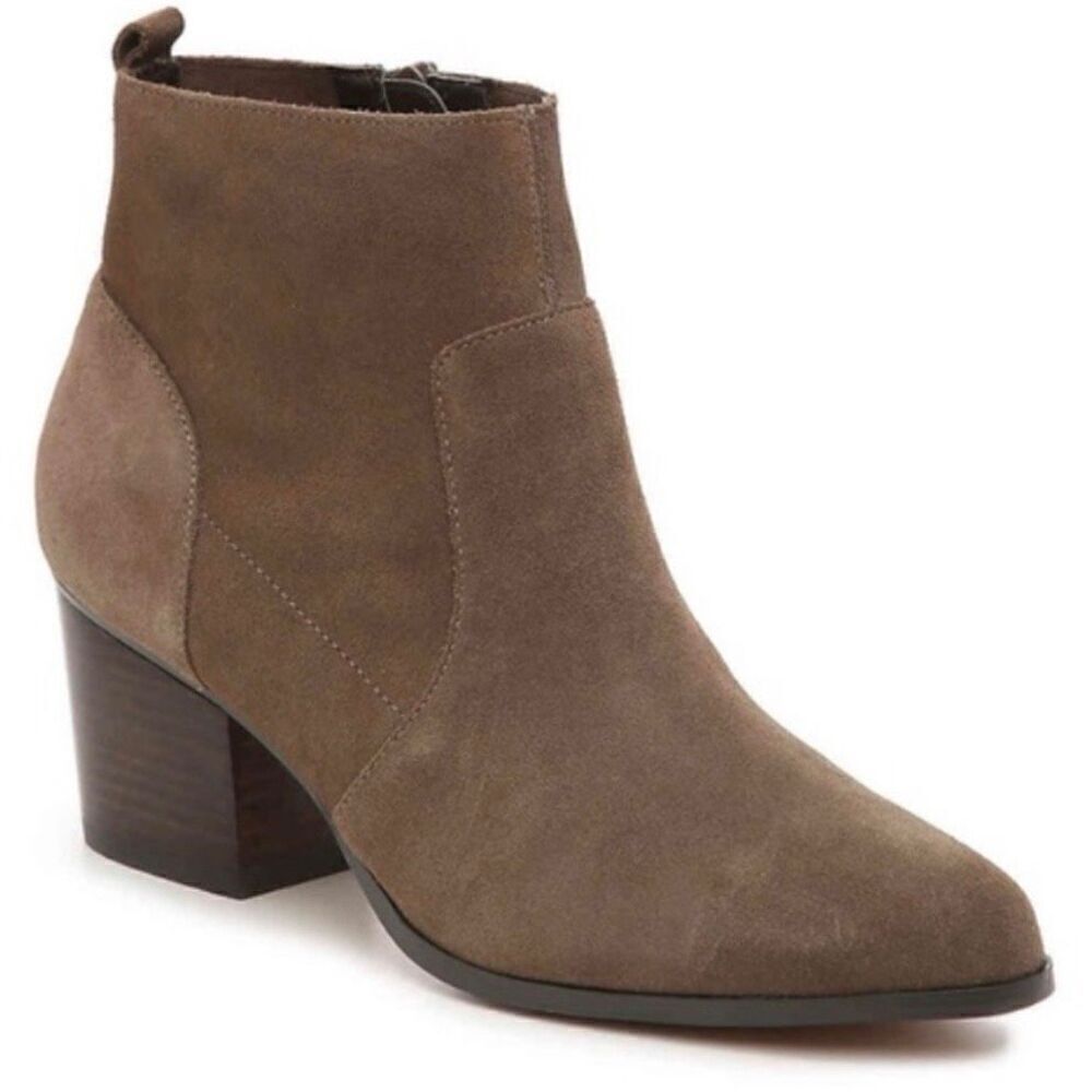 Crown Vintage Saleen suede heeled booties brown size 7